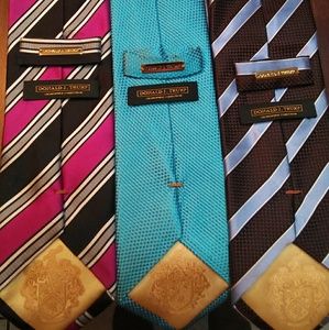 L@@K!! LOT OF 3 Donald Trump Ties